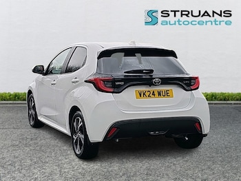 Used Toyota Yaris 2024 for sale - 77431532: Photo