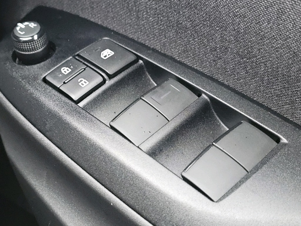 Used Toyota Yaris 2024 for sale - 77431532: Photo 38