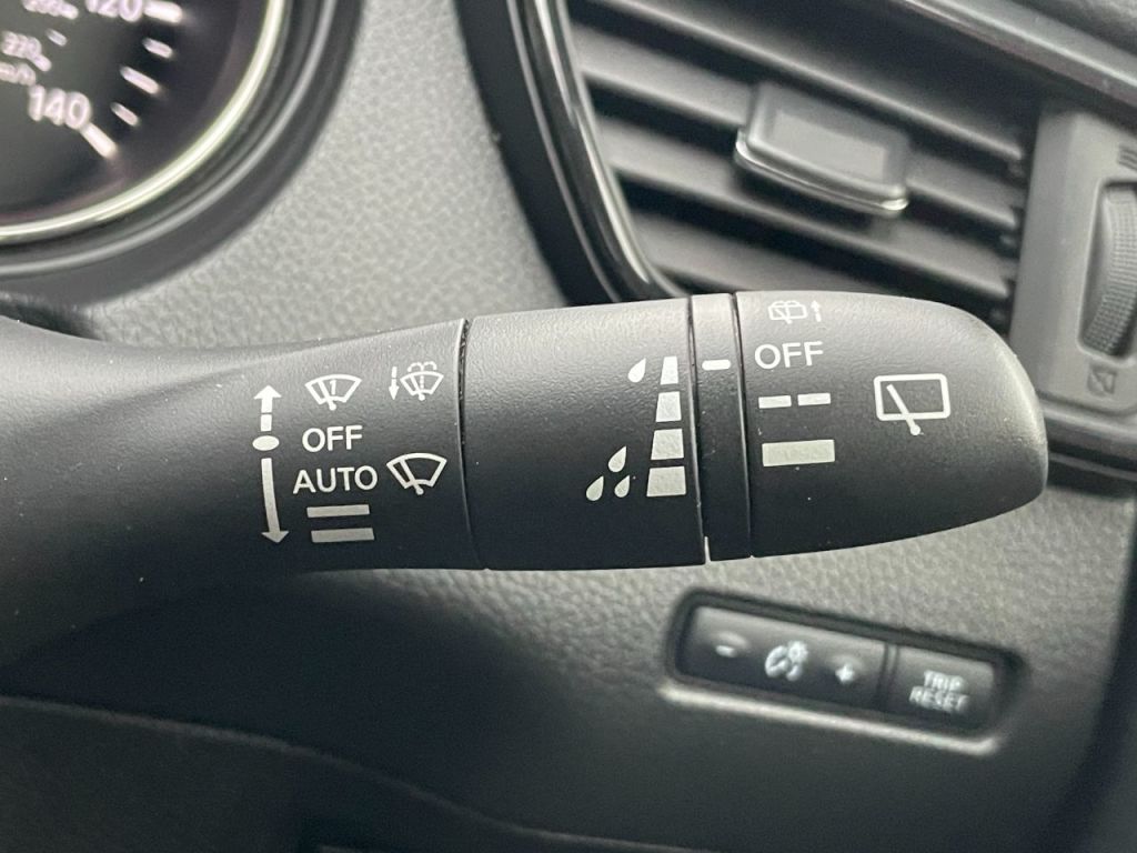 Used Nissan X-Trail 2018 for sale - 76840458: Photo 33