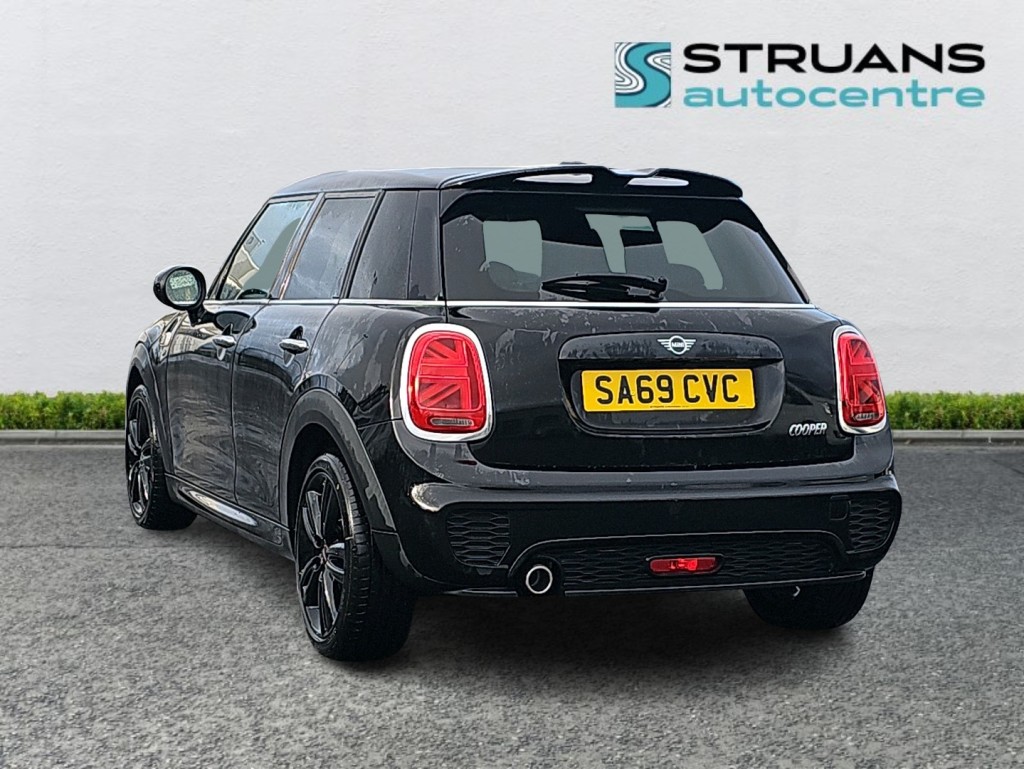 Used MINI Hatch 2019 for sale - 77451368: Photo 2