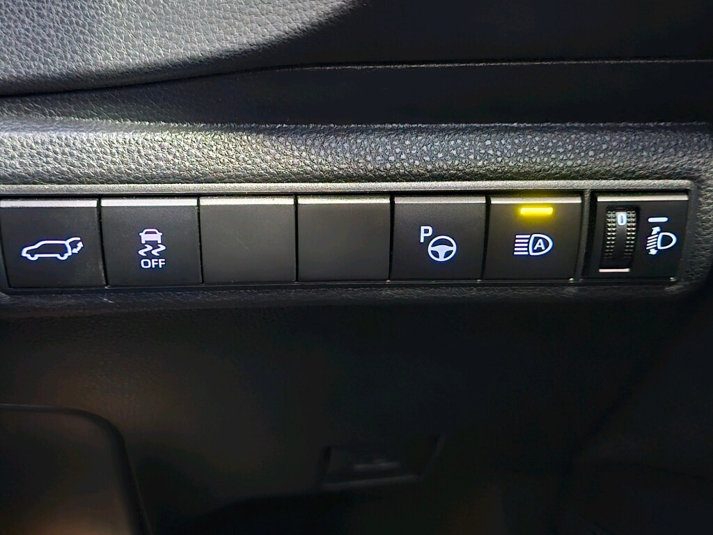 Used Toyota Corolla 2021 for sale - 76840536: Photo 33