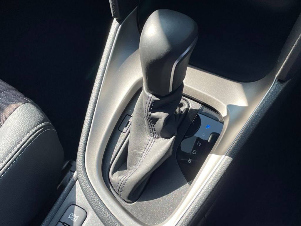 Used Toyota Yaris Cross 2022 for sale - 76840450: Photo 33