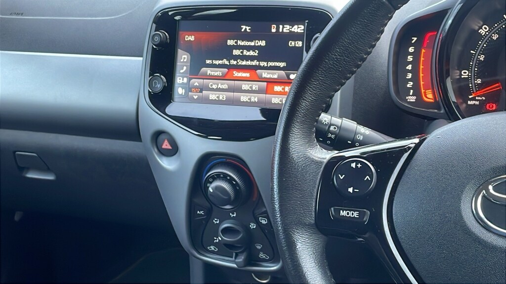 Used Toyota AYGO 2020 for sale - 76840568: Photo 23