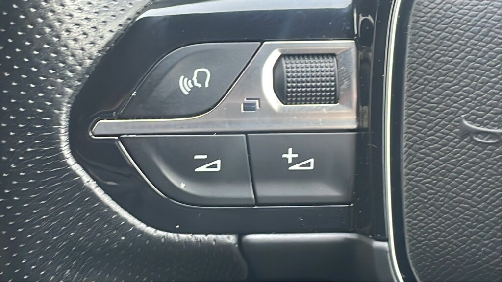 Used Peugeot 3008 2017 for sale - 76840506: Photo 36