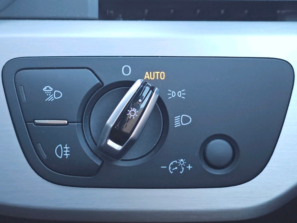 Used Audi A4 2017 for sale - 76840540: Photo 35