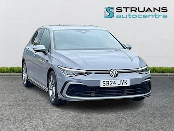 Used Volkswagen Golf 2024 for sale - 76840480: Photo