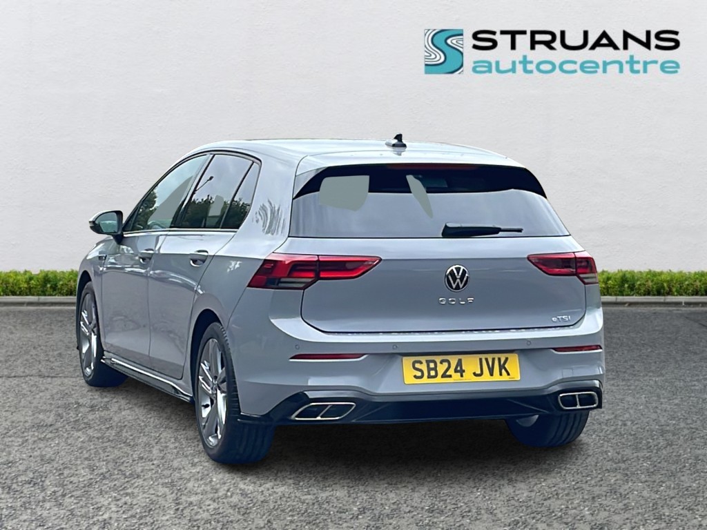 Used Volkswagen Golf 2024 for sale - 76840480: Photo 2