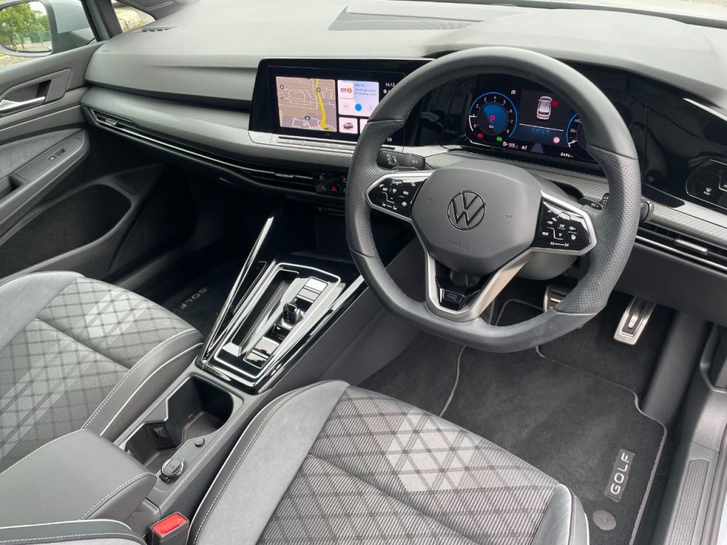 Used Volkswagen Golf 2024 for sale - 76840480: Photo 25