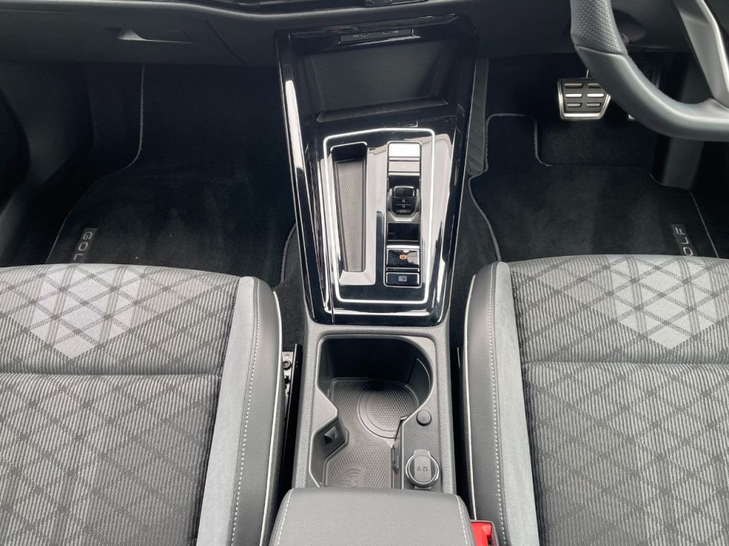 Used Volkswagen Golf 2024 for sale - 76840480: Photo 29