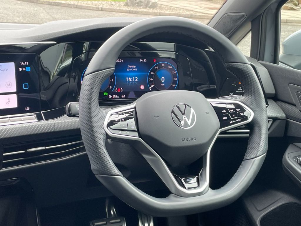 Used Volkswagen Golf 2024 for sale - 76840480: Photo 30