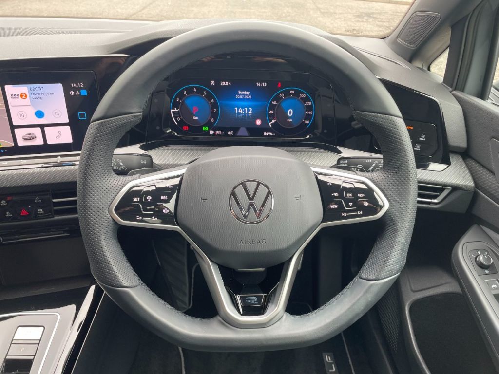 Used Volkswagen Golf 2024 for sale - 76840480: Photo 32