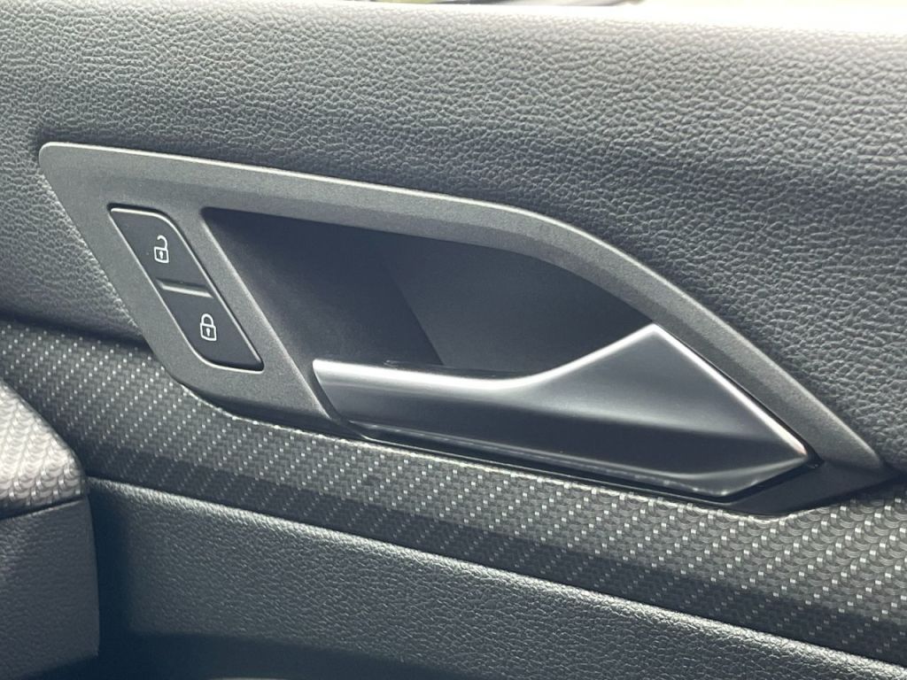 Used Volkswagen Golf 2024 for sale - 76840480: Photo 34