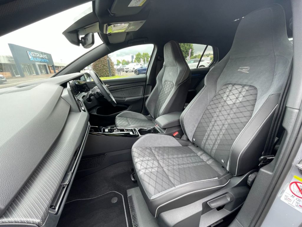 Used Volkswagen Golf 2024 for sale - 76840480: Photo 35