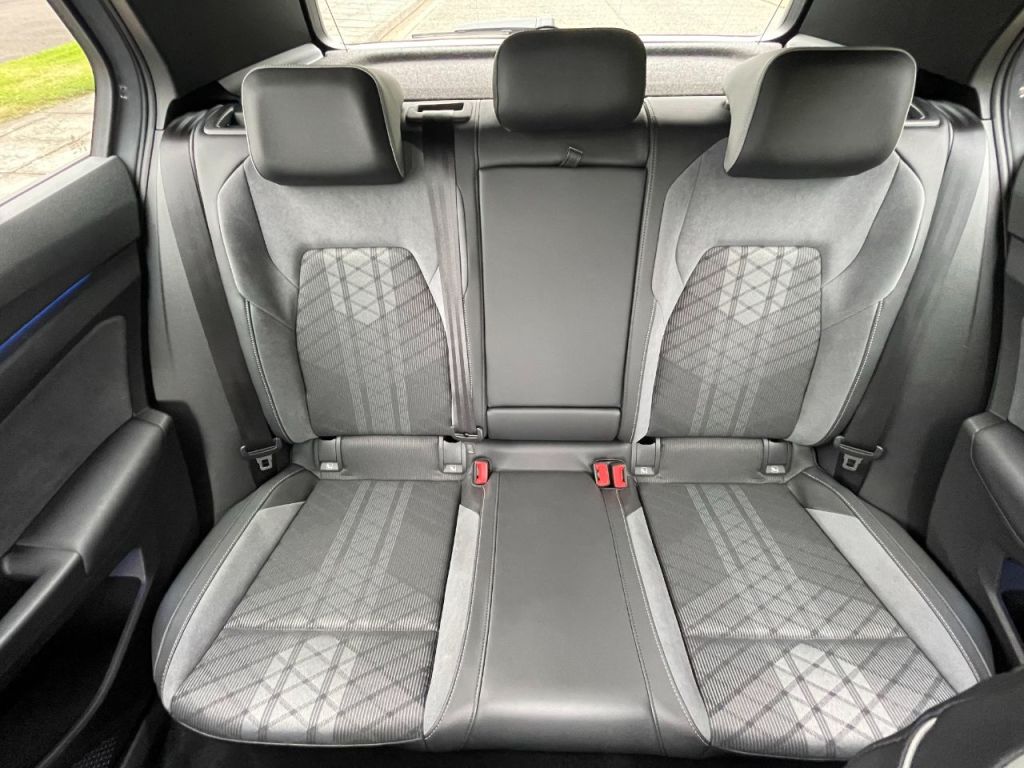 Used Volkswagen Golf 2024 for sale - 76840480: Photo 36