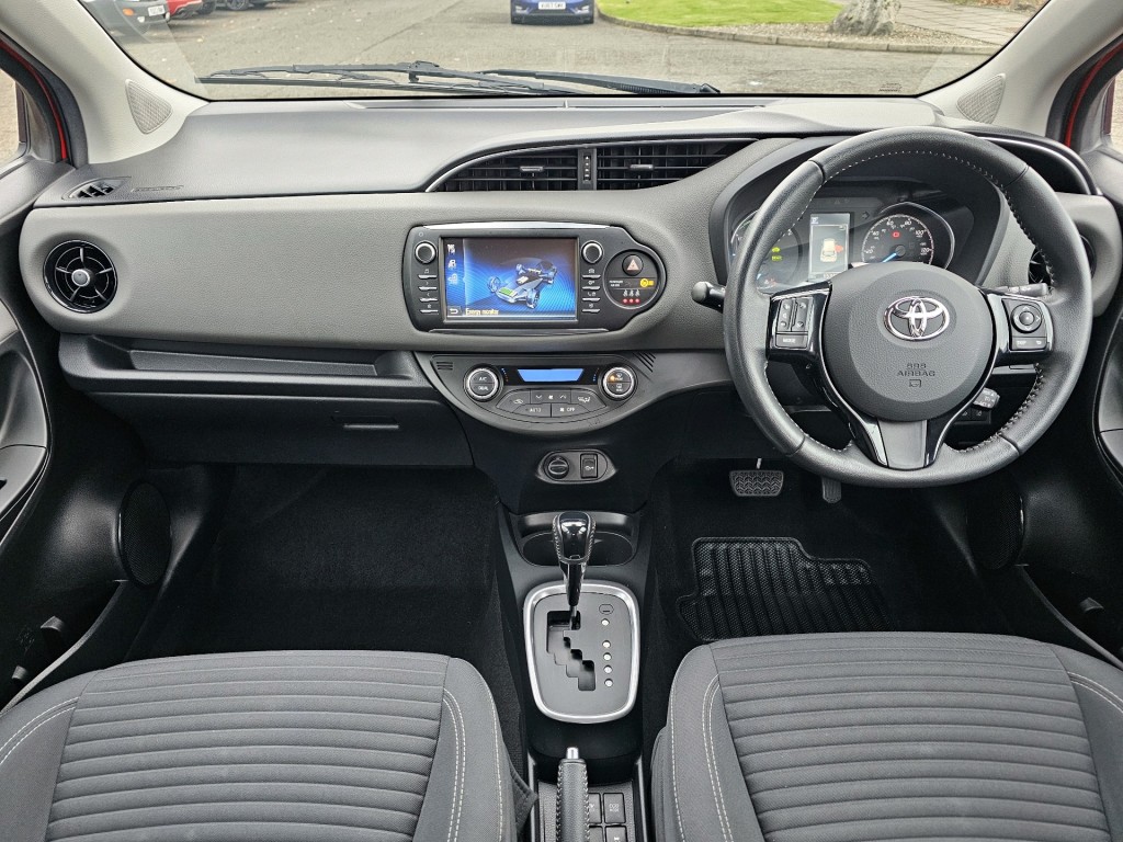 Used Toyota Yaris 2019 for sale - 76840453: Photo 19