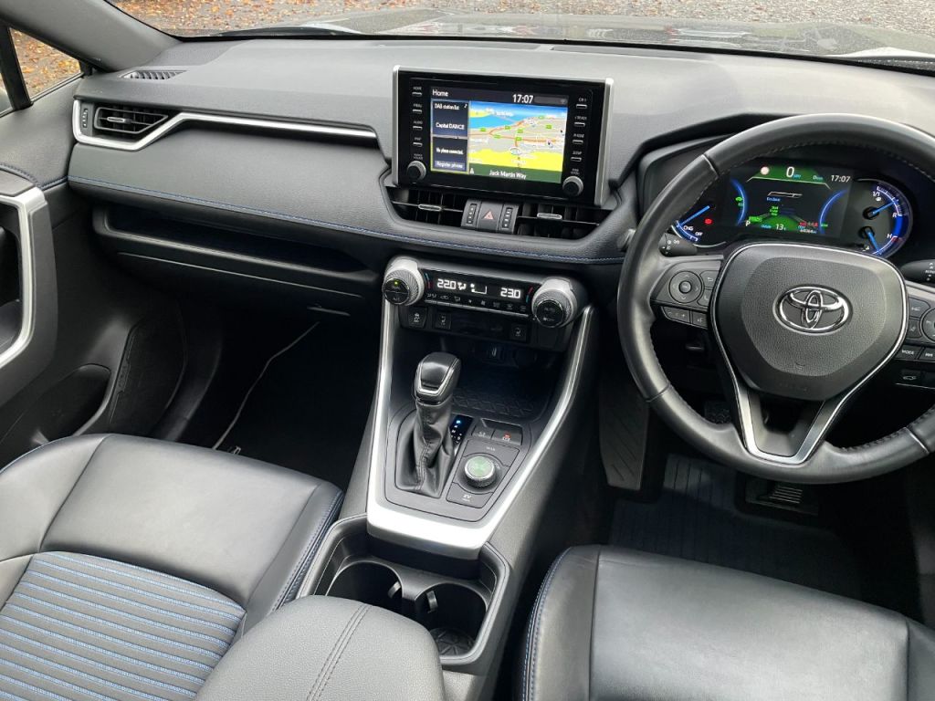 Used Toyota RAV4 2020 for sale - 76840449: Photo 11