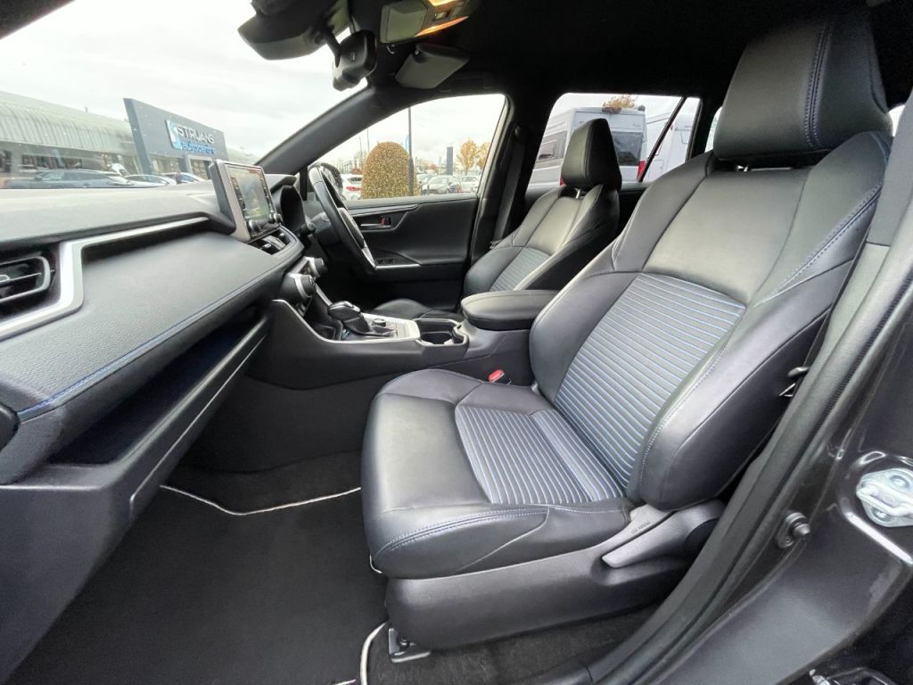 Used Toyota RAV4 2020 for sale - 76840449: Photo 16