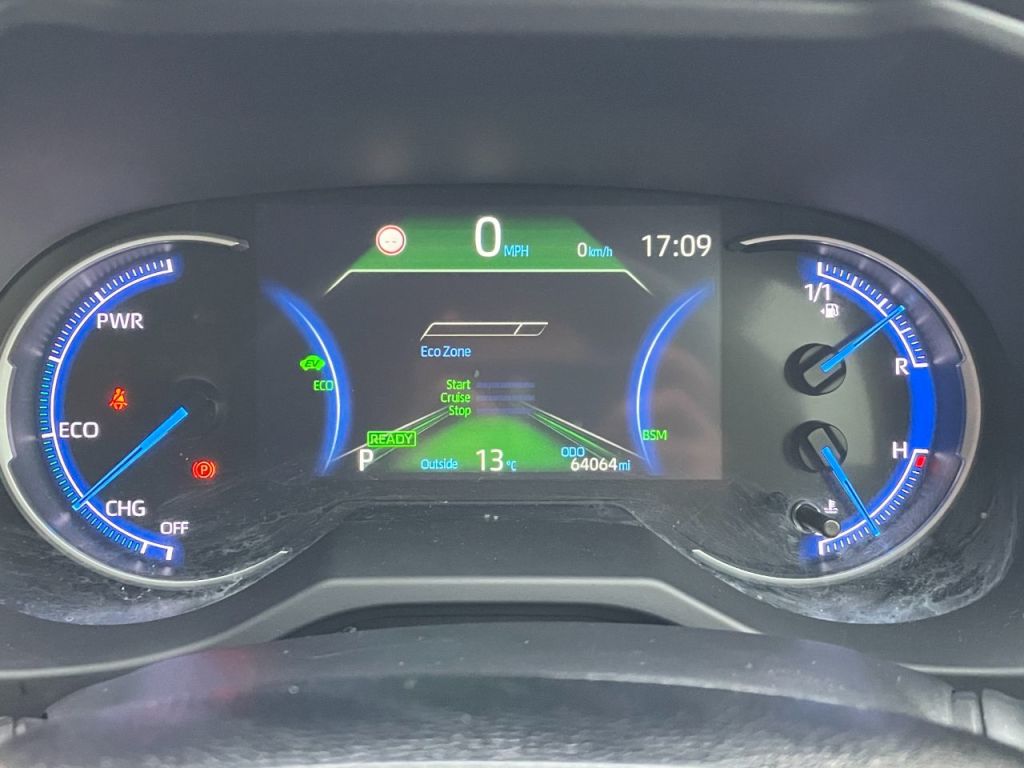 Used Toyota RAV4 2020 for sale - 76840449: Photo 18