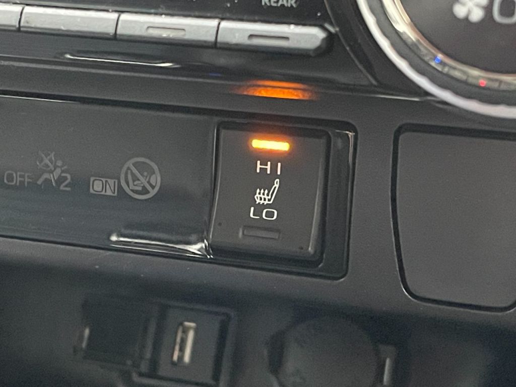 Used Toyota RAV4 2020 for sale - 76840449: Photo 24