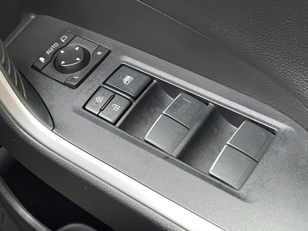 Used Toyota RAV4 2020 for sale - 76840449: Photo 30