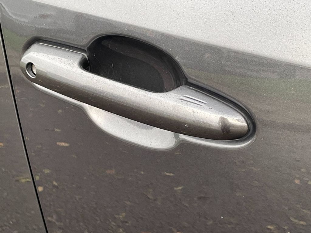 Used Toyota RAV4 2020 for sale - 76840449: Photo 34