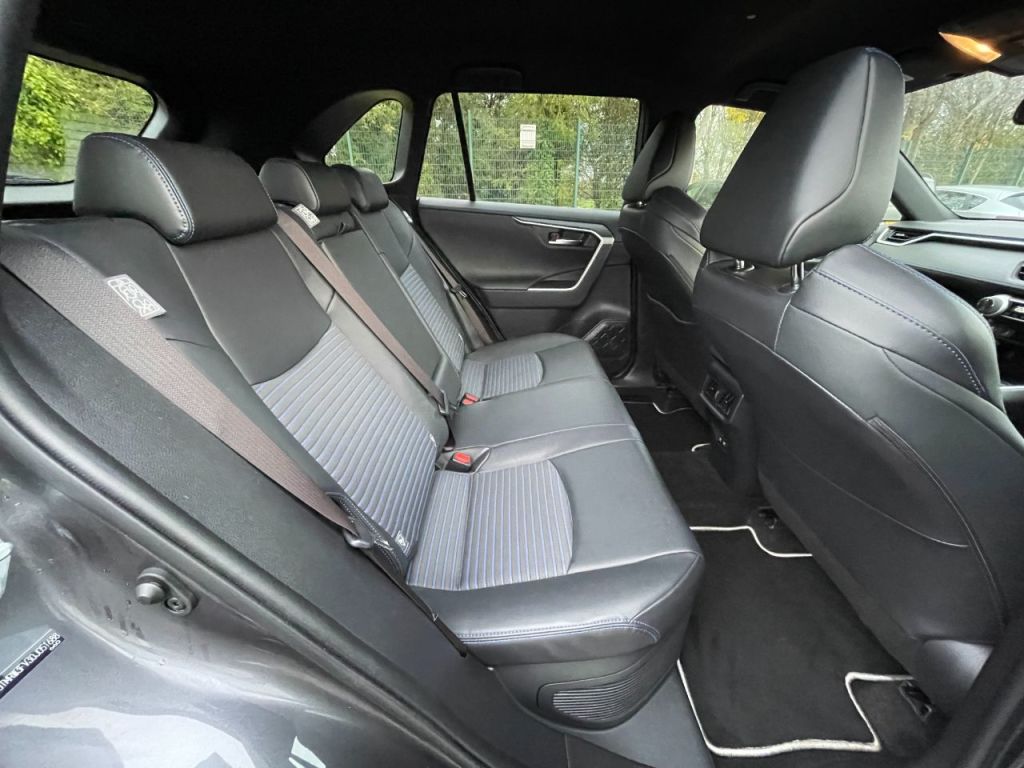 Used Toyota RAV4 2020 for sale - 76840449: Photo 9