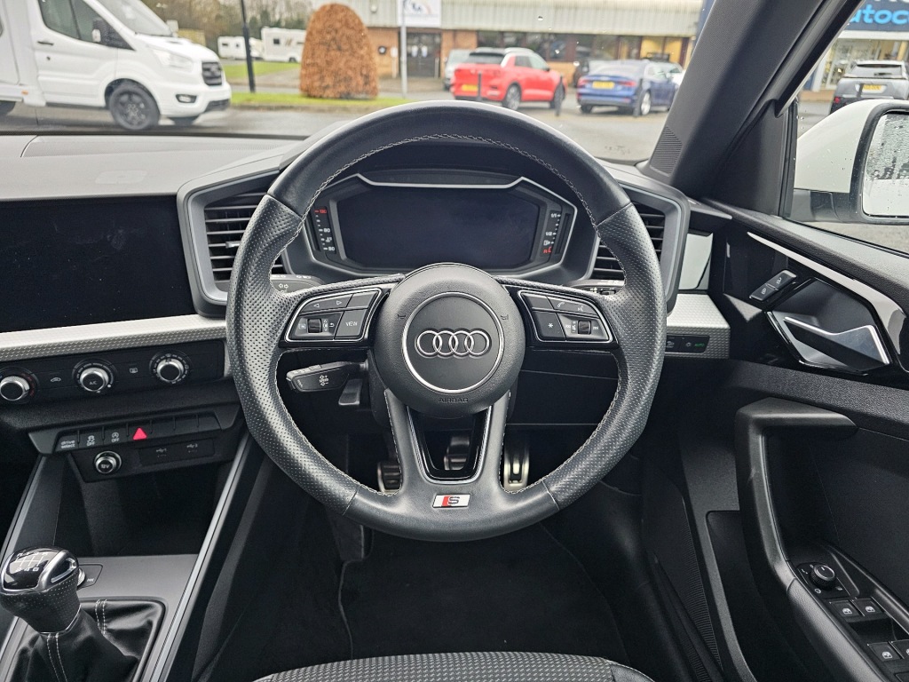 Used Audi A1 2021 for sale - 76840531: Photo 16