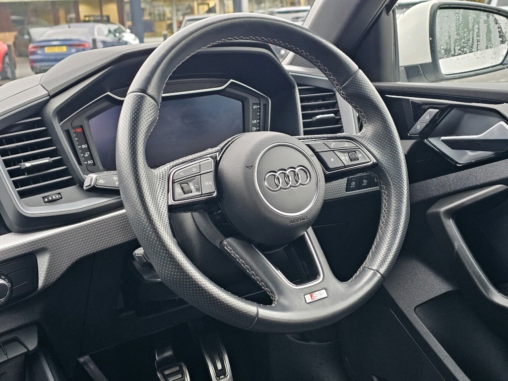 Used Audi A1 2021 for sale - 76840531: Photo 17