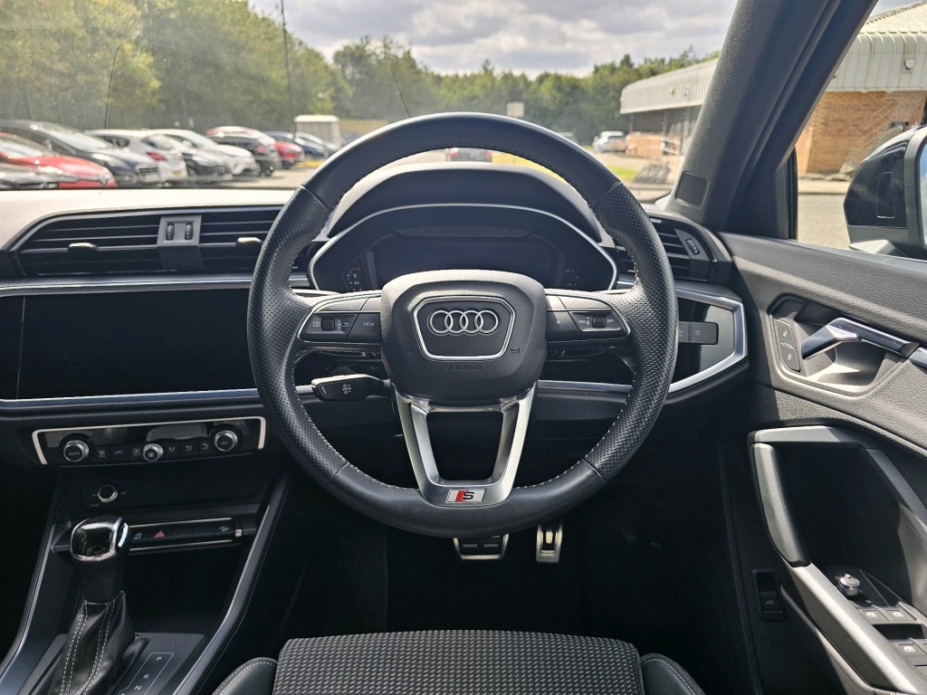 Used Audi Q3 2020 for sale - 76840456: Photo 18