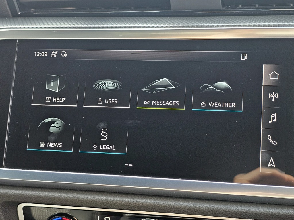 Used Audi Q3 2020 for sale - 76840456: Photo 23