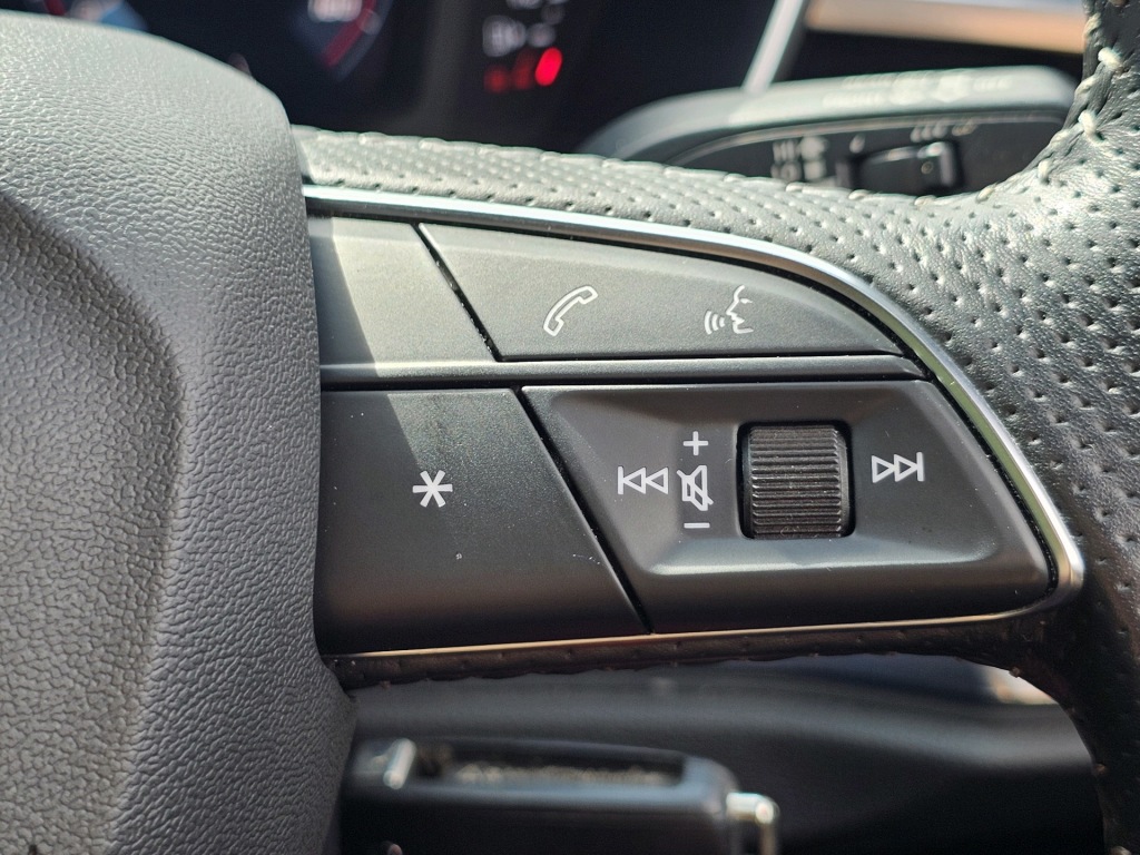 Used Audi Q3 2020 for sale - 76840456: Photo 30