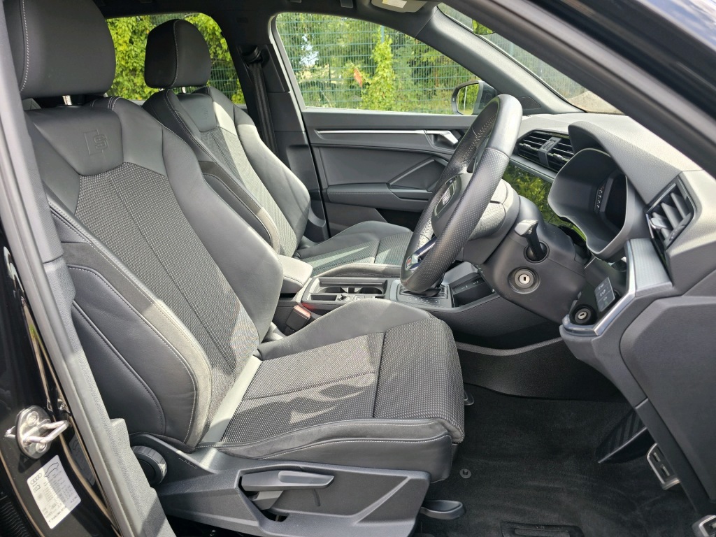 Used Audi Q3 2020 for sale - 76840456: Photo 9