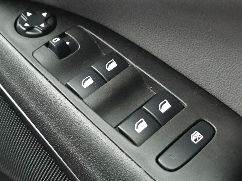 Used Vauxhall Crossland X 2019 for sale - 77287291: Photo 34