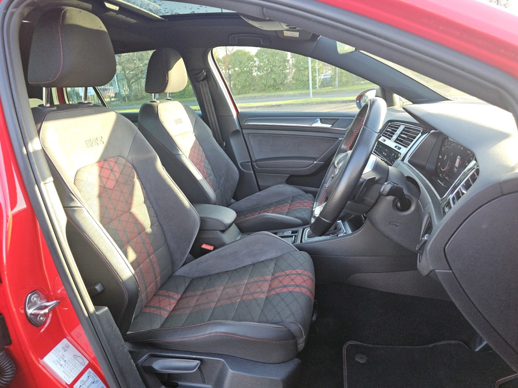 Used Volkswagen Golf 2019 for sale - 77506547: Photo 9