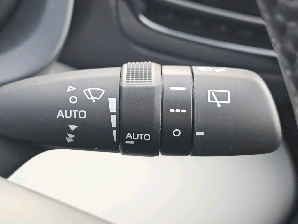 Used Toyota Yaris 2022 for sale - 76840544: Photo 30