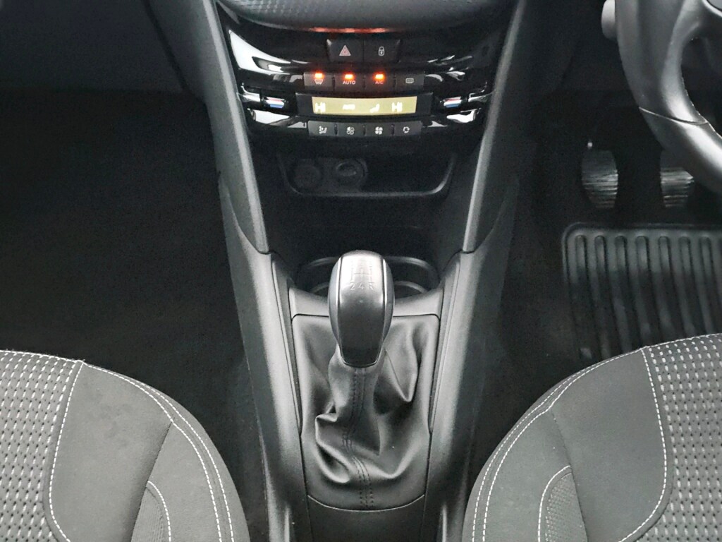 Used Peugeot 208 2019 for sale - 77368089: Photo 28