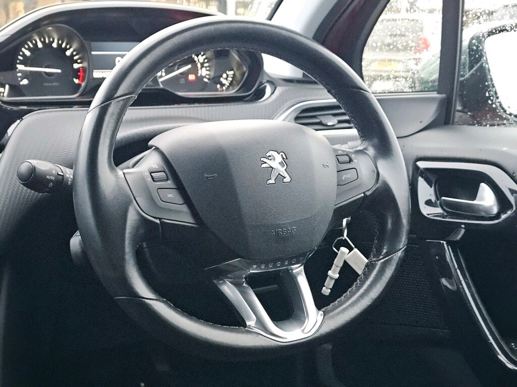 Used Peugeot 208 2019 for sale - 77368089: Photo 31