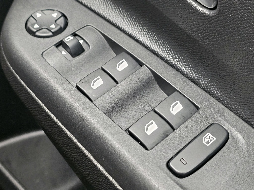 Used Vauxhall Corsa 2023 for sale - 76840551: Photo 25