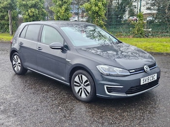 Used Volkswagen Golf 2019 for sale - 77607942: Photo