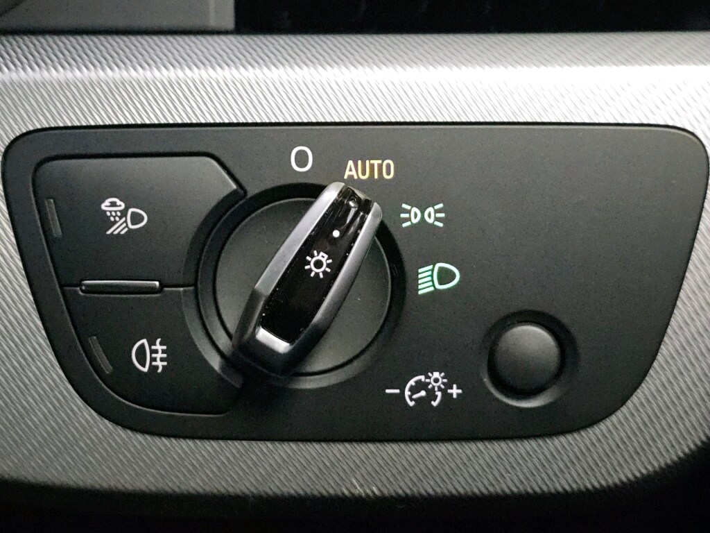 Used Audi A4 2016 for sale - 77463270: Photo 38