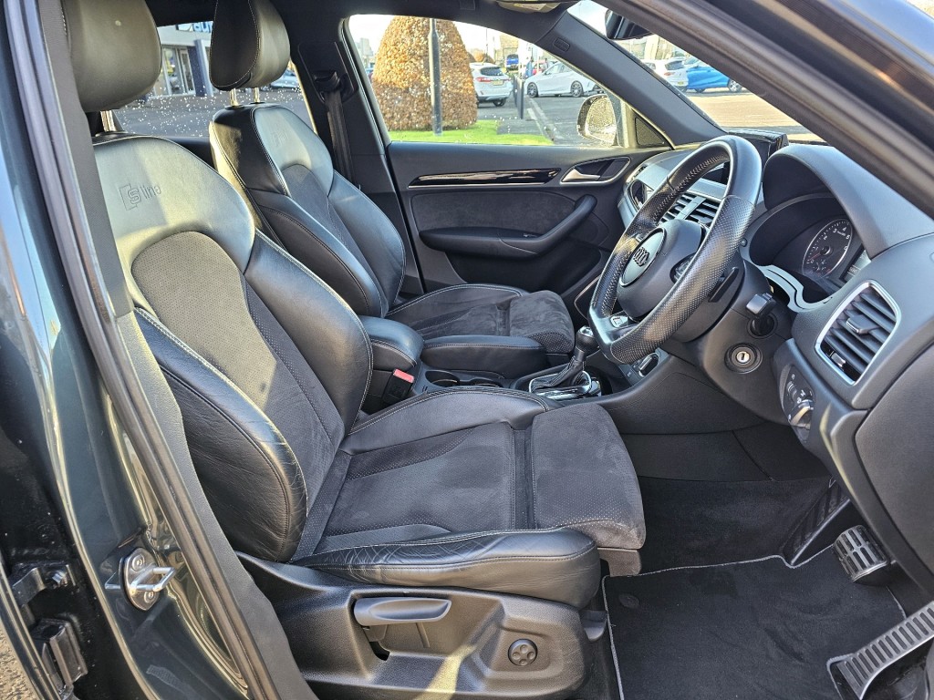 Used Audi Q3 2017 for sale - 76840530: Photo 10