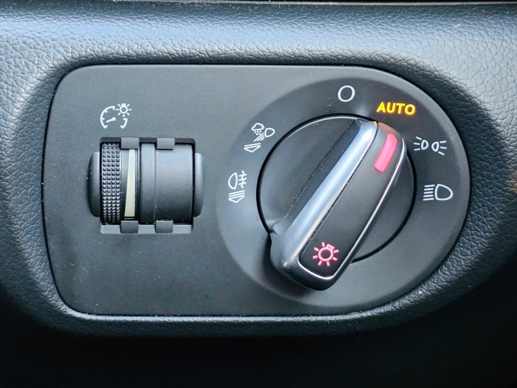 Used Audi Q3 2017 for sale - 76840530: Photo 29