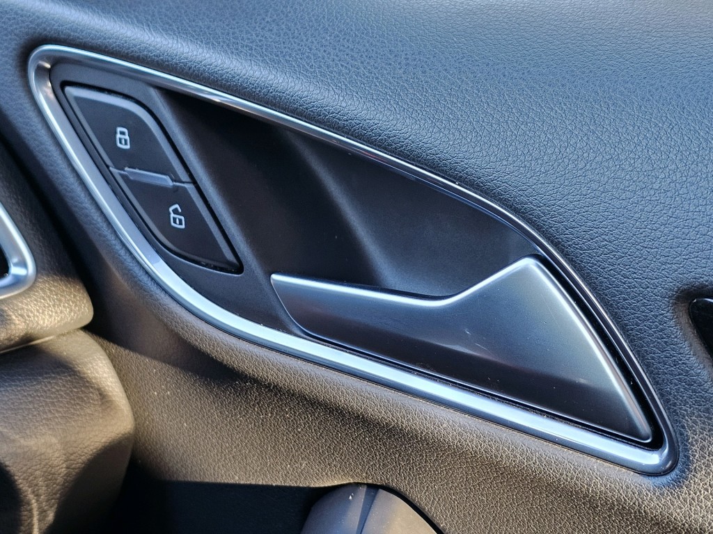 Used Audi Q3 2017 for sale - 76840530: Photo 32