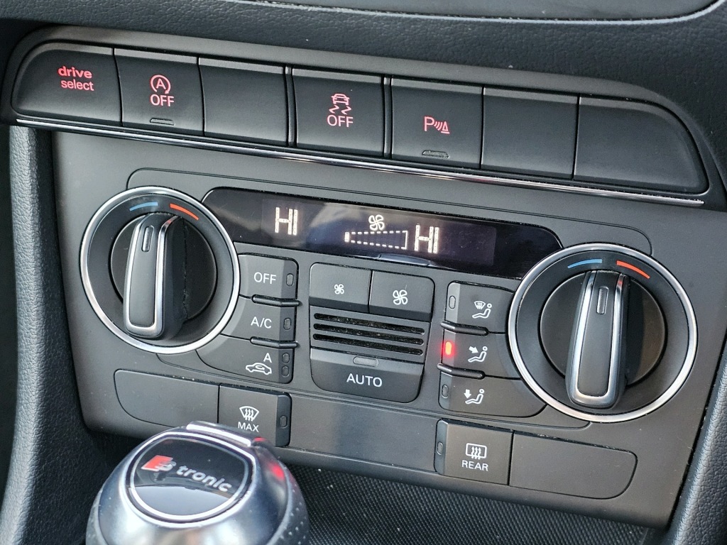 Used Audi Q3 2017 for sale - 76840530: Photo 35