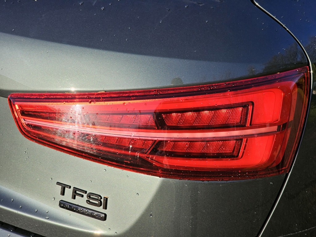 Used Audi Q3 2017 for sale - 76840530: Photo 44