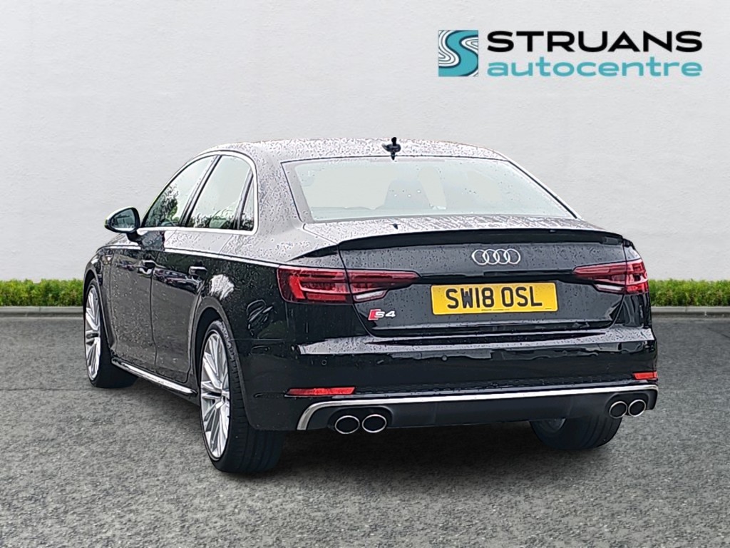 Used Audi A4 2018 for sale - 76840416: Photo 2