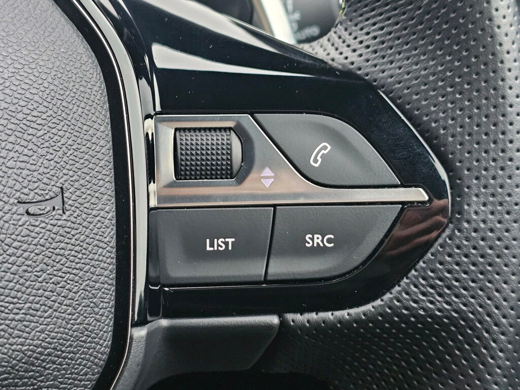 Used Peugeot 2008 2023 for sale - 76840538: Photo 23