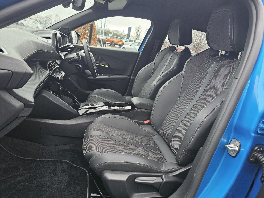 Used Peugeot 2008 2023 for sale - 76840538: Photo 9