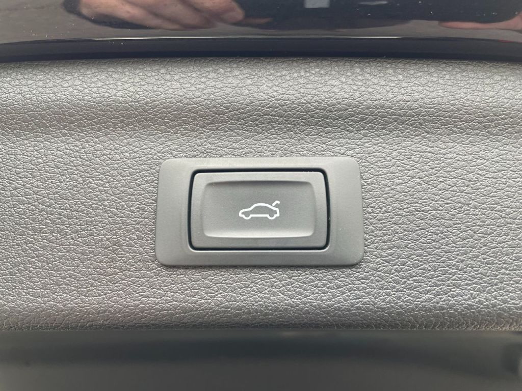 Used Audi Q3 2020 for sale - 76840440: Photo 29