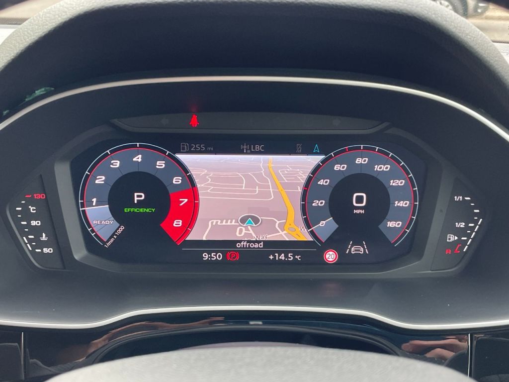 Used Audi Q3 2020 for sale - 76840440: Photo 38